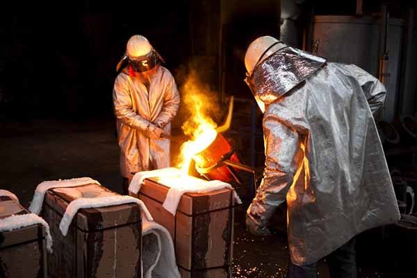 may-dong-phuc-bao-ho-chuyen-nghiep-da-nang-4